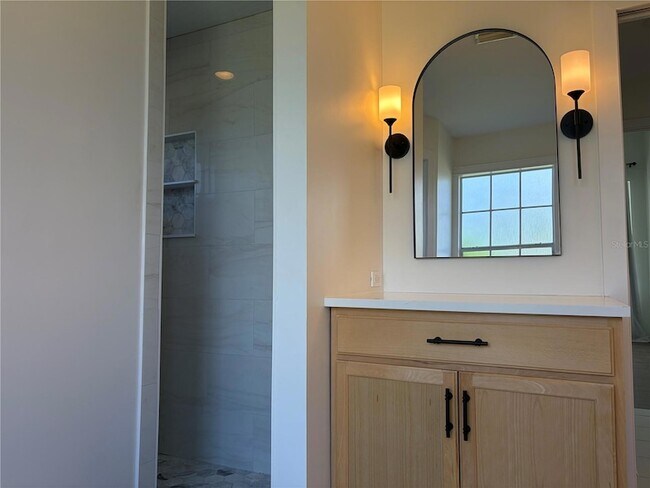 Building Photo - 5828 Sandy Pointe Dr