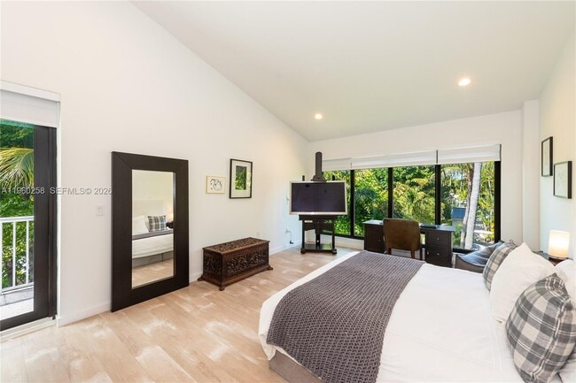 Building Photo - 650 Curtiswood Dr