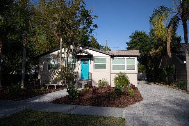 Building Photo - 1914 53rd St S