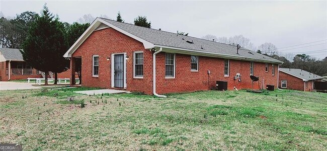 Building Photo - 1837 Access Rd