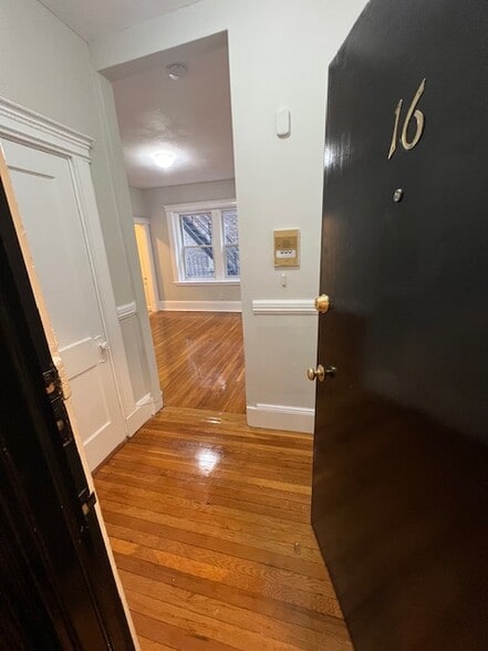 Building Photo - 38 Hemenway St