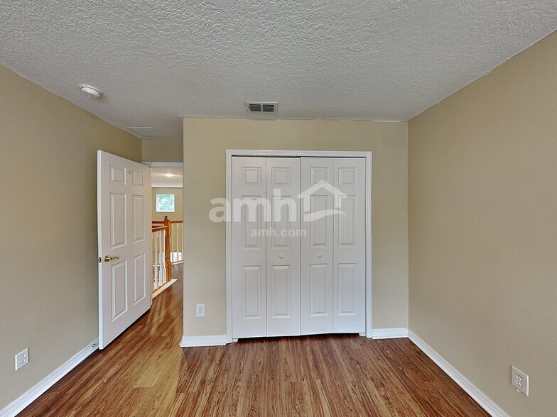 Building Photo - 1598 Song Sparrow Ct