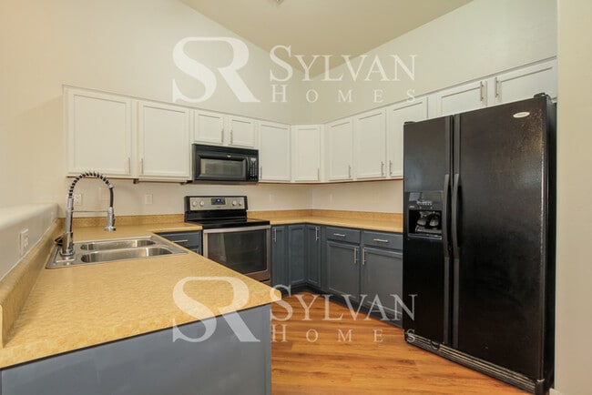 Building Photo - Coming HOME never felt so good!