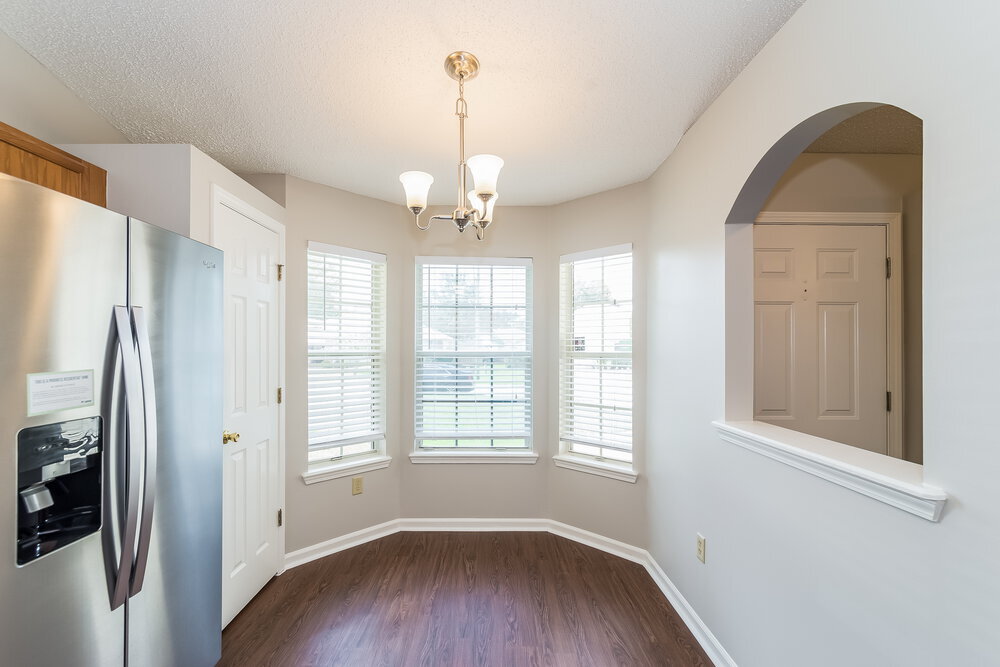 Building Photo - 3268 Avalon Dr