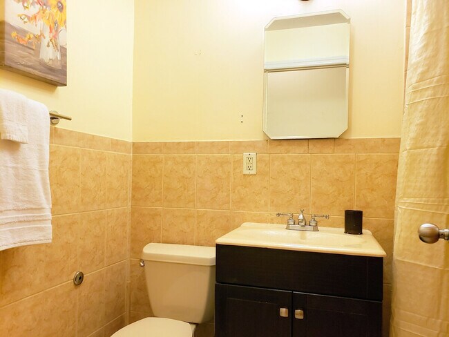 Building Photo - 112 W 136th St