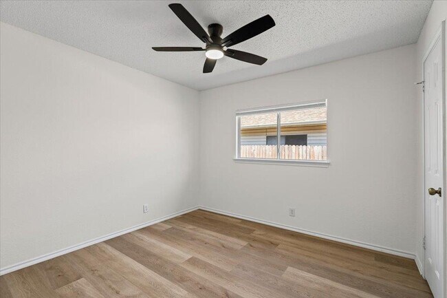 Building Photo - 1208 Dexford Dr
