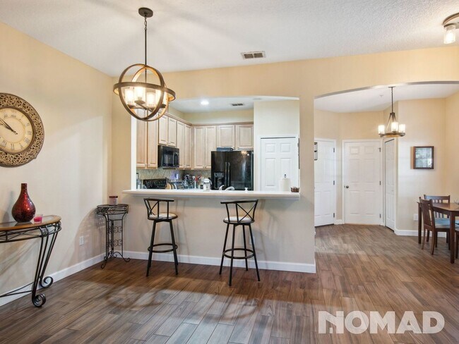 Building Photo - 3 Bedroom Townhome in Apopka