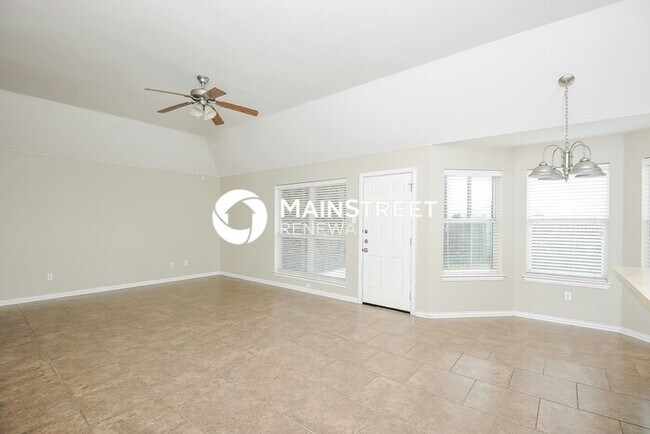 Building Photo - 3 Bedroom Pet-Friendly Home in Crowley, TX with Main Street Renewal
