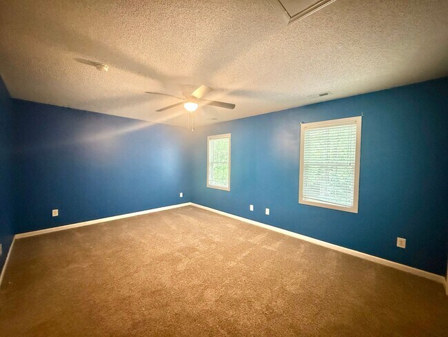 Building Photo - 2809 Alder Ridge Ln