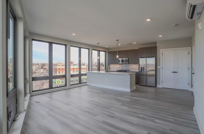 Building Photo - 3516 John F. Kennedy Blvd