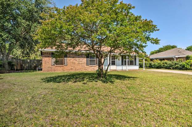 Building Photo - 1223 Redwood Ln