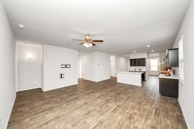 Building Photo - 21234 Bellaria Summit Trail
