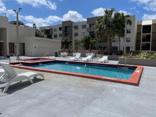 Building Photo - 8006 SW 149th Ave