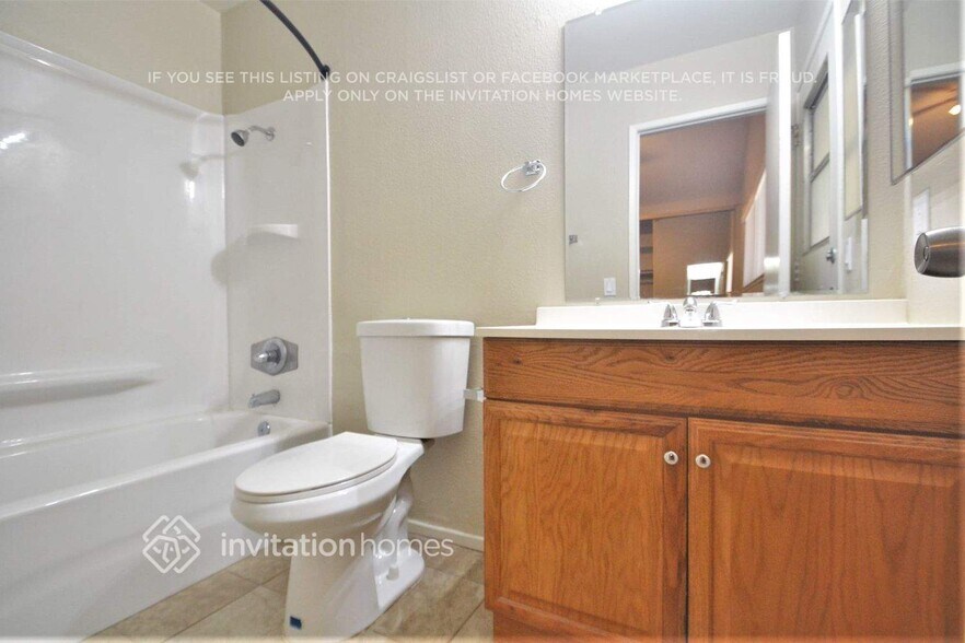 Building Photo - 20827 Calwood St