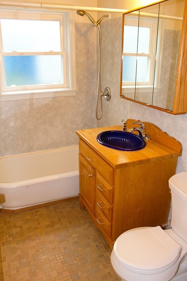 Building Photo - RENOVATED BALLARD 3 BED, 2 BATH DUPLEX UNIT FOR RENT CLOSE TO ALL
