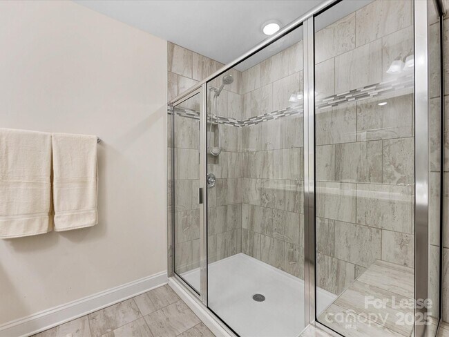 Building Photo - 2314 Creekmere Ln