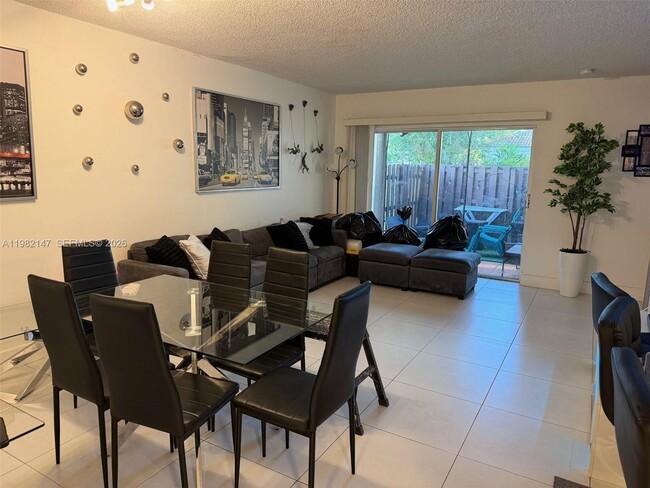 Building Photo - 4744 NW 114th Ave