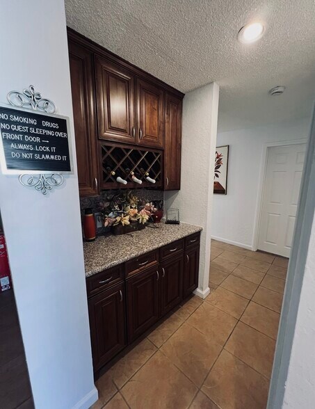 Building Photo - 10808 Esmond Ct