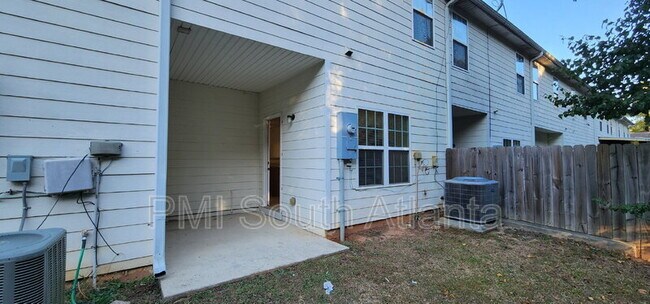 Building Photo - 6864 Mountain Cir