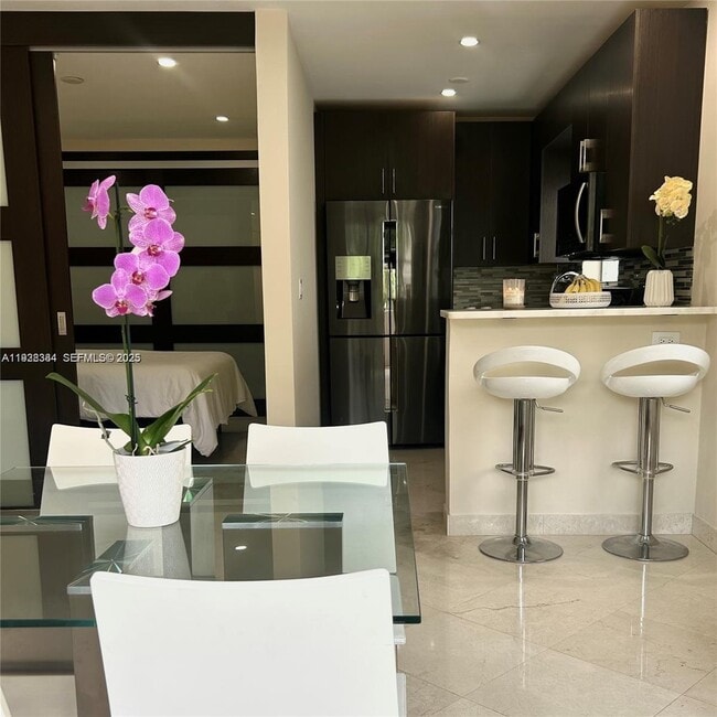 Building Photo - 900 Jefferson Ave