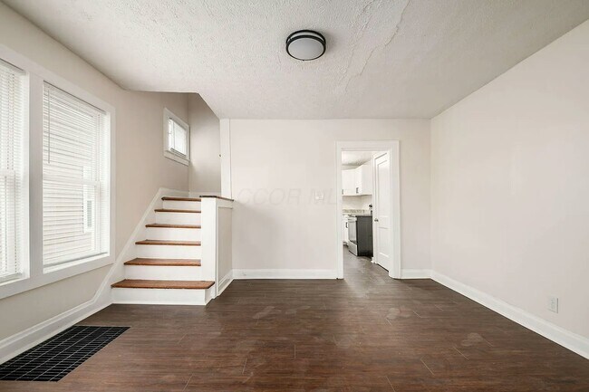 Building Photo - 1271-1273 N 6th St, Unit 1273