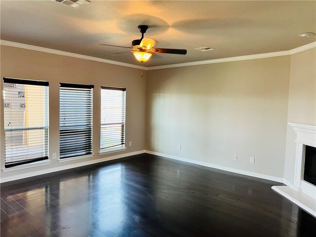 Building Photo - 1542 Haynie Bend