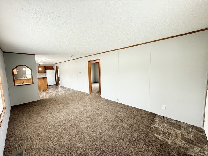 Building Photo - 15588 Pine Ridge Dr