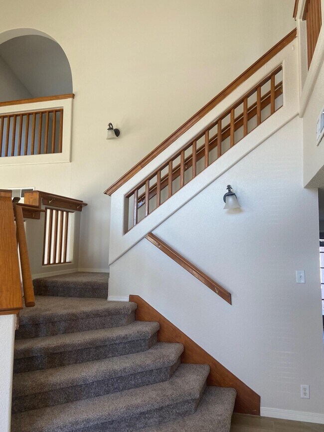 Building Photo - 12385 Paseo Alegre Dr