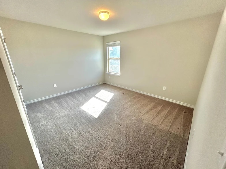 Building Photo - 7305 Vidrine St