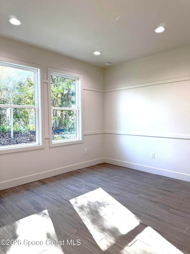 Building Photo - 2781 Edington Dr