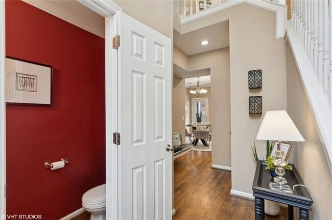 Building Photo - 230 Bluff Oak Dr