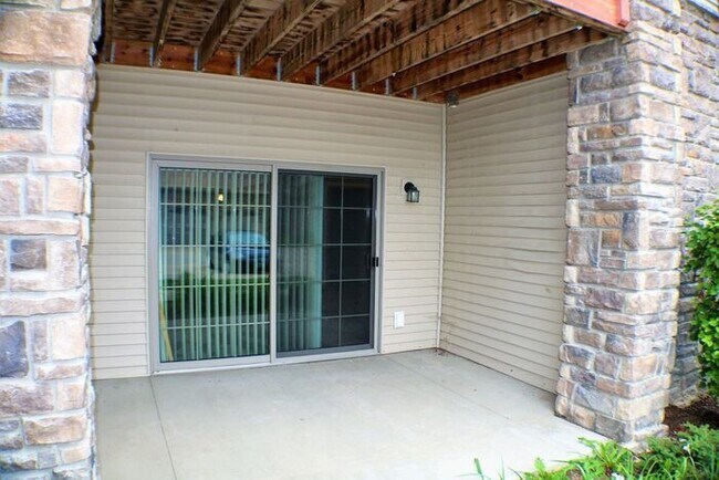 Building Photo - $1,325 | 2 Bedroom, 2 Bathroom CONDO | PET Friendly* | Available for August 1st, 2026 Move In!