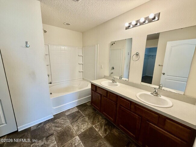 Building Photo - 1859 Cherry Crk Wy