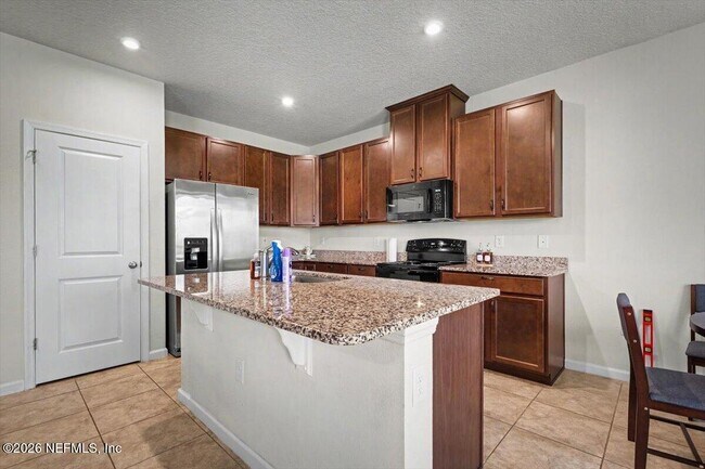 Building Photo - 11443 Tiburon Dr