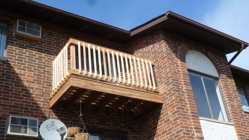 Building Photo - 1851 N Green Ln N