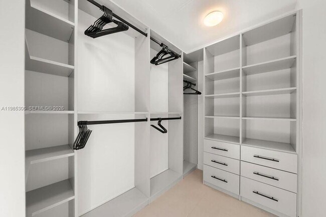 Building Photo - 151 NE 43rd St