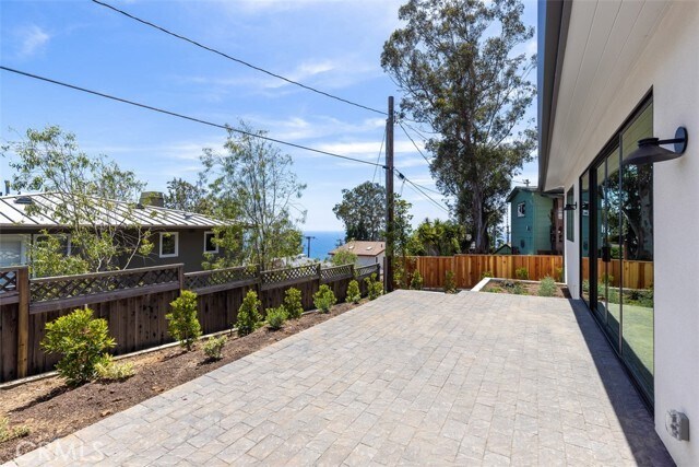 Building Photo - 21552 Treetop Ln