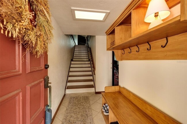 Building Photo - 222 Skiff Point