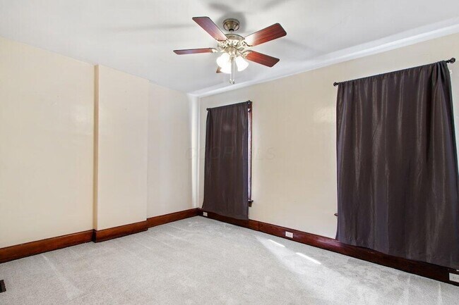 Building Photo - 22 E Frankfort St