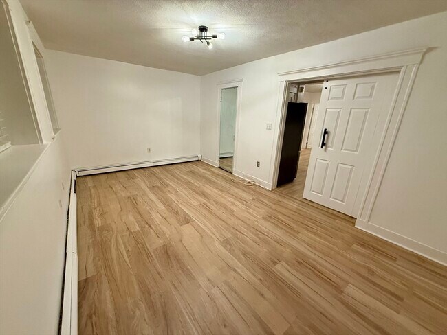 Building Photo - 28 Ransom Rd