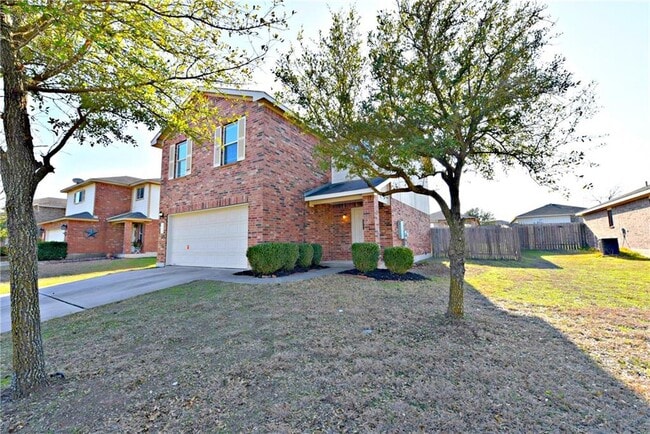 Primary Photo - 105 Mesa Dr