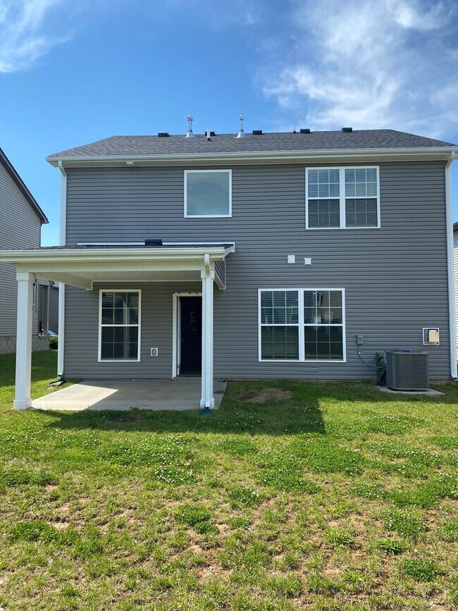 Building Photo - Masterson Hills     20260504