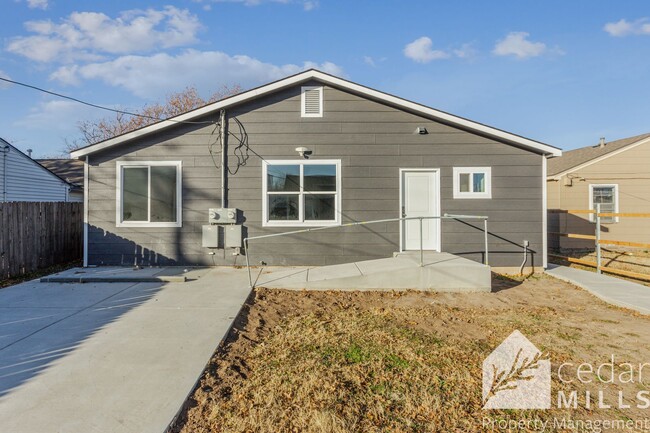 Building Photo - Brand new 2 Bedroom in Central Wichita!