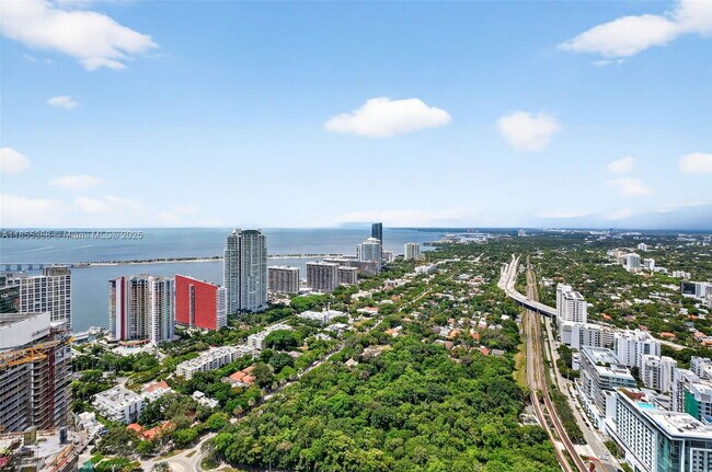 Building Photo - 60 SW 13th St