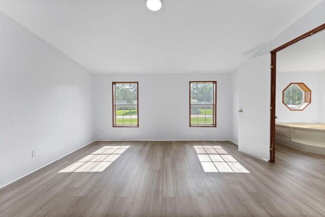 Building Photo - 31206 W Timberloch Trail
