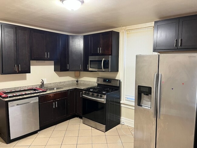 Building Photo - 1936 N Kimball Ave