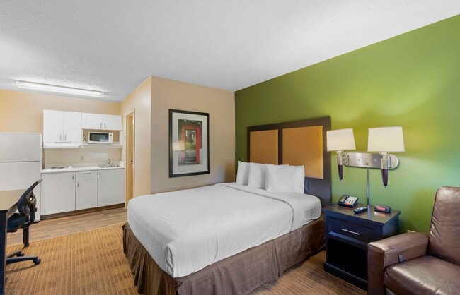 Building Photo - Furnished Studio-Virginia Beach - Independence Blvd.