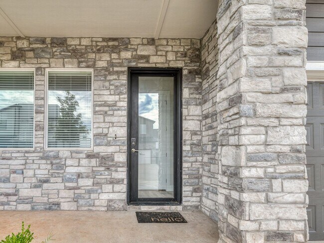 Building Photo - Beautiful New Construction Home in Edmond/...