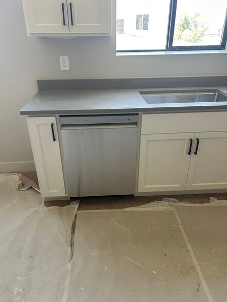 Building Photo - 1316 W 800 S