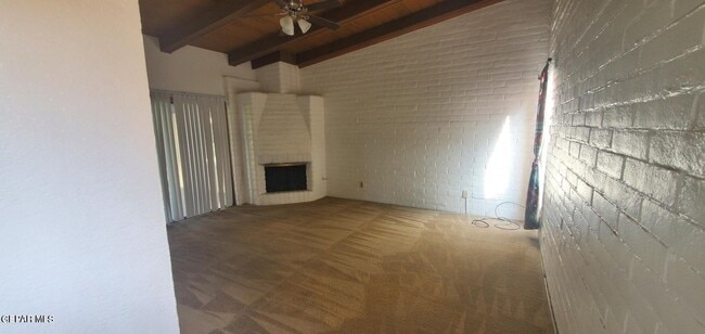 Building Photo - 15000 Ashford St
